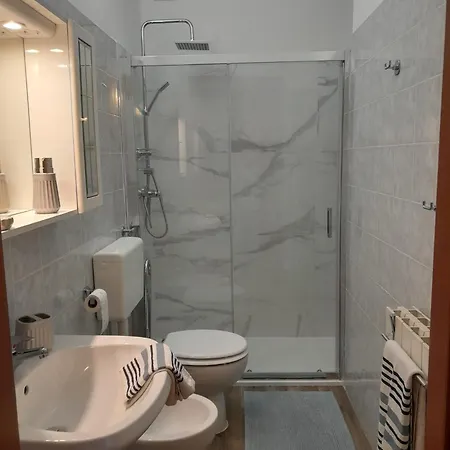 Il Cedro Pensión Massa e Cozzile